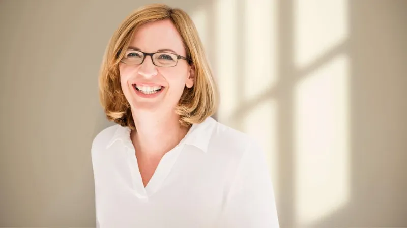 Dr. med. Julia Lämmerhirt, Hautärztin